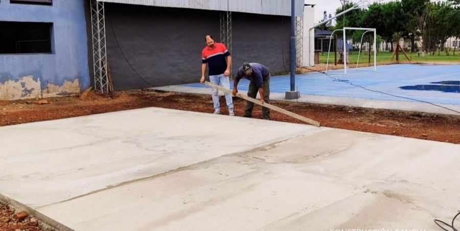 CONSTRUCCIÓN CANCHA FÚTBOL TENIS