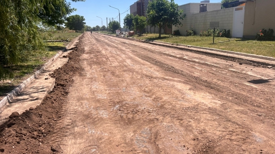 Inicio De Nuevas Cuadras De Pavimento